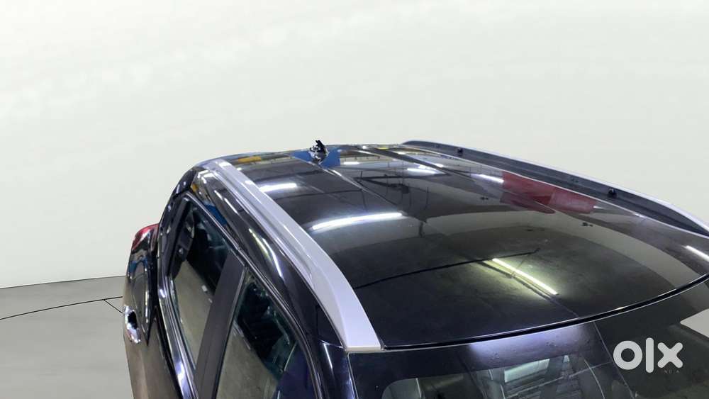 Nissan Magnite Kuro Edition Petrol Amt, 2025, Petrol