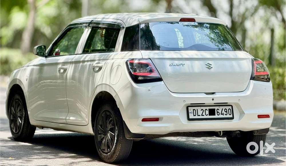 Maruti Suzuki Swift 1.2 Lxi (o), 2025, Petrol