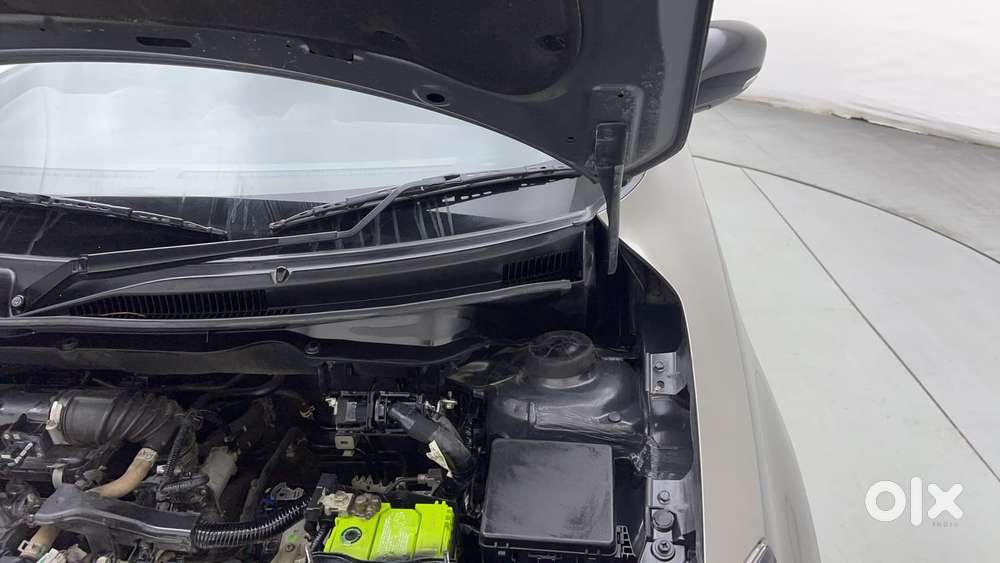 Maruti Suzuki Swift Amt Vvt Vxi, 2022, Petrol