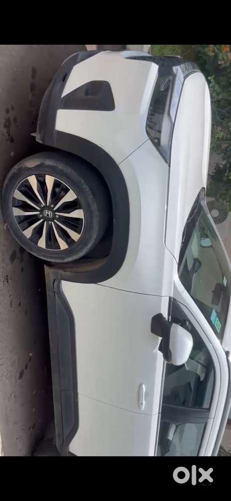 Honda Elevate 2023 Petrol Well Maintained
