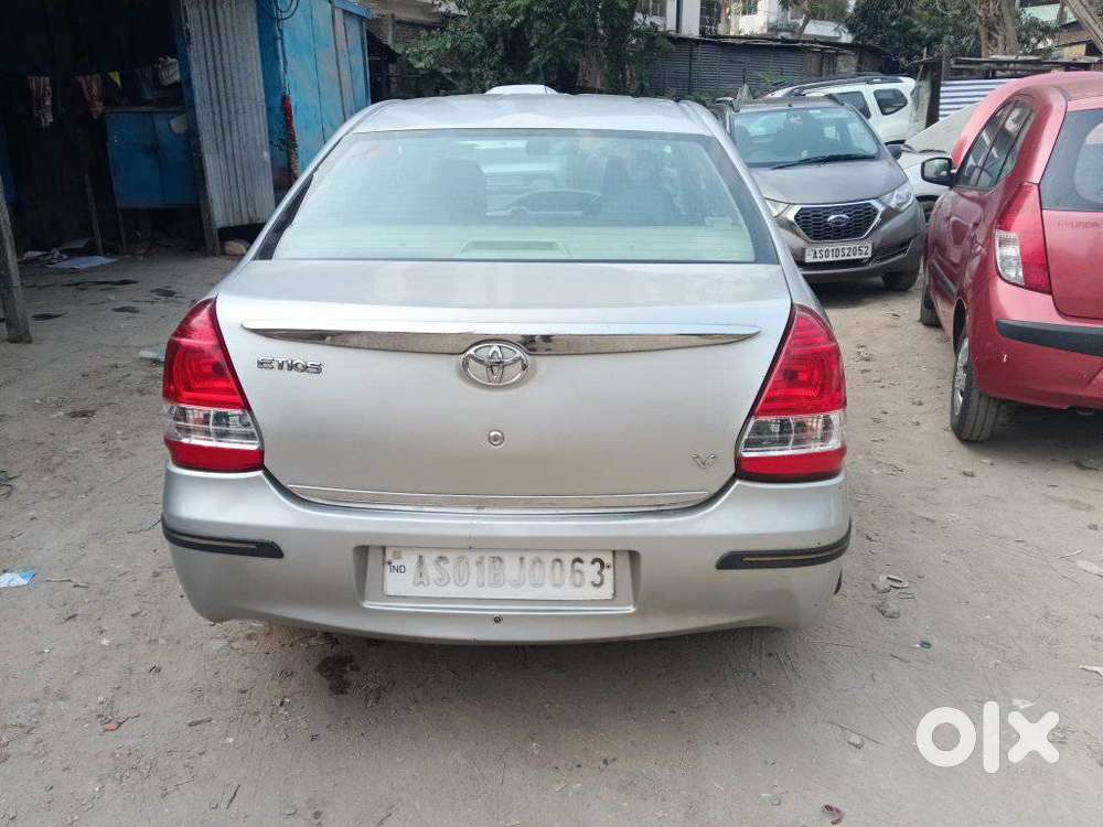 Toyota Etios 2010-2012 V, 2013, Petrol