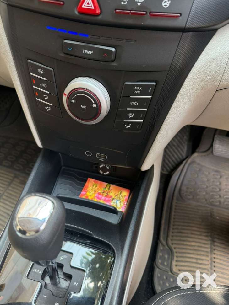 Mahindra Xuv300 W6, 2024, Petrol