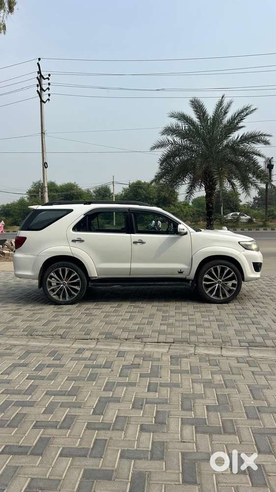 Toyota Fortuner 3.0 4x2 Mt, 2014, Diesel