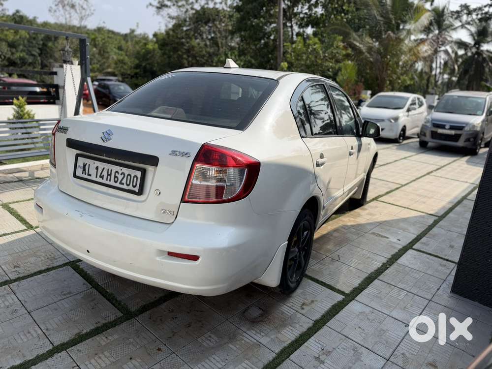 Maruti Suzuki Sx4 Zxi Mt Bsiv, 2009, Petrol