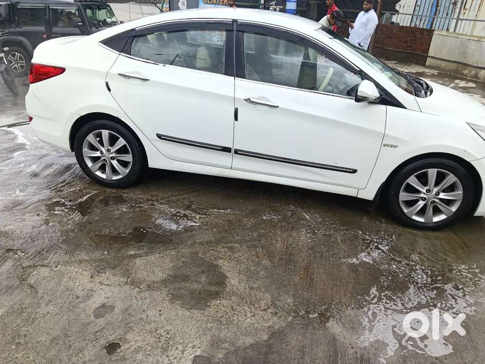Hyundai Verna 1.6 Sx 2012