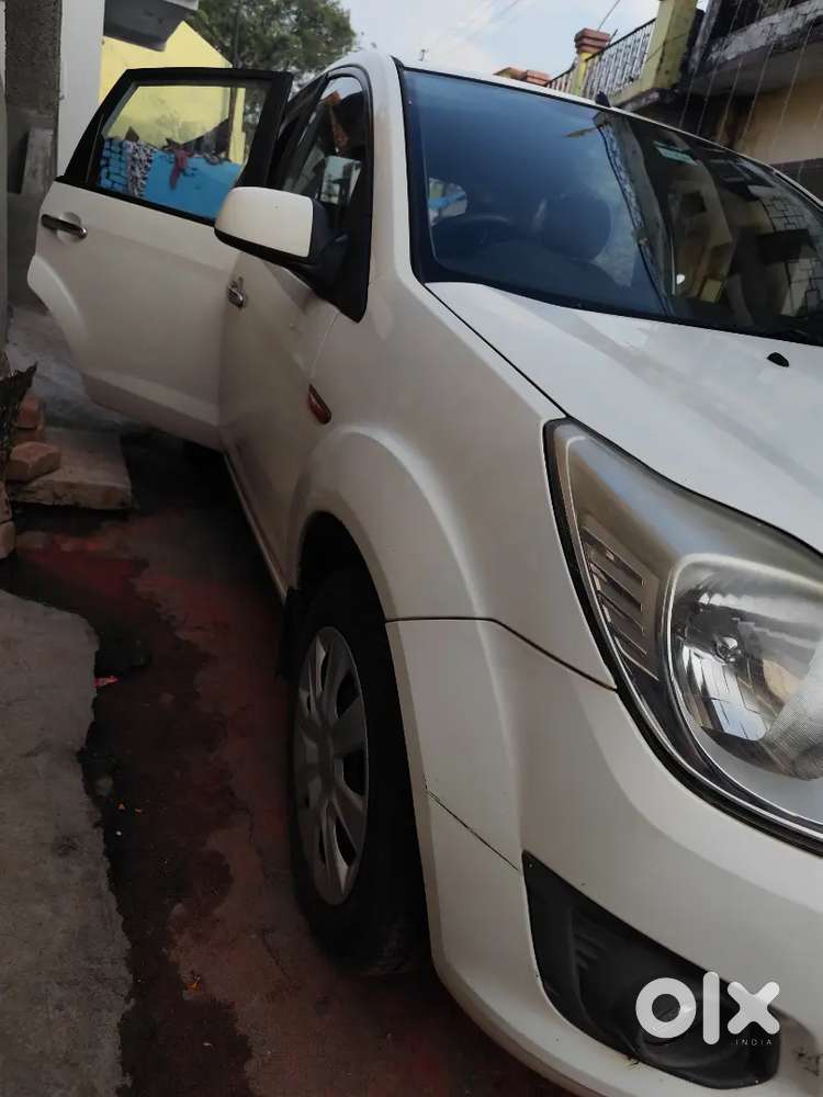 Ford Figo Petrol Zxi 2014