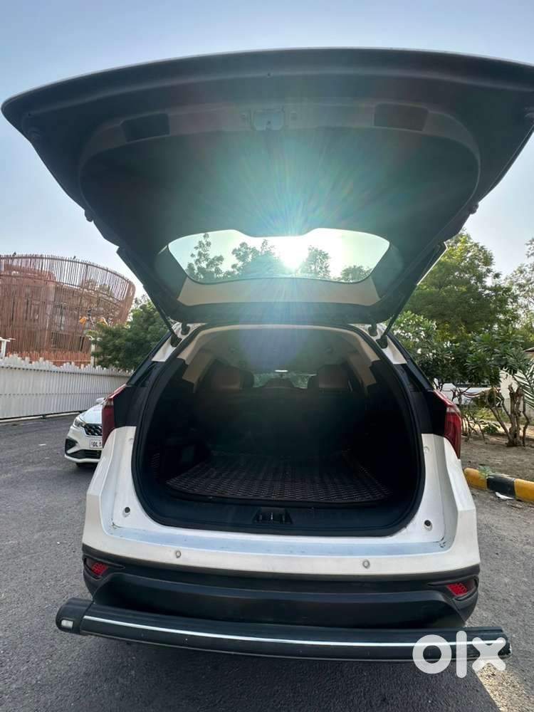 Mahindra Xuv700 Petrol 2023