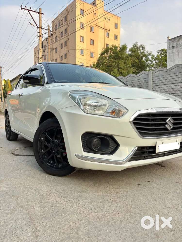 Maruti Suzuki Dzire 2017 Petrol 88000 Km Driven