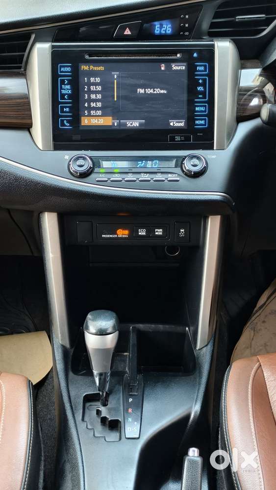 Toyota Innova Crysta 2.8z Automatic, 2017, Diesel