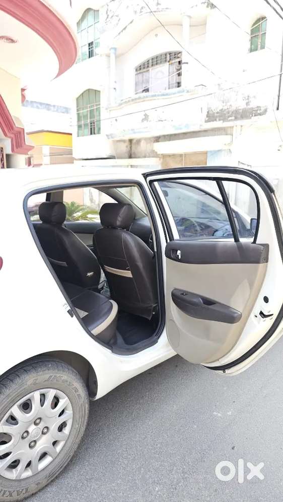 Hyundai I20 2012 Diesel Well Maintained Army Person Car