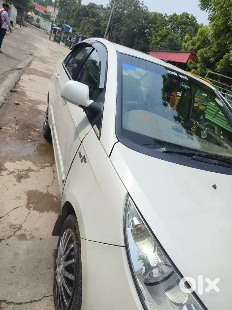 Tata Manza 1.4 Aura Safire 2010