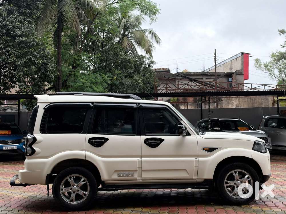 Mahindra Scorpio S10, 2017, Diesel