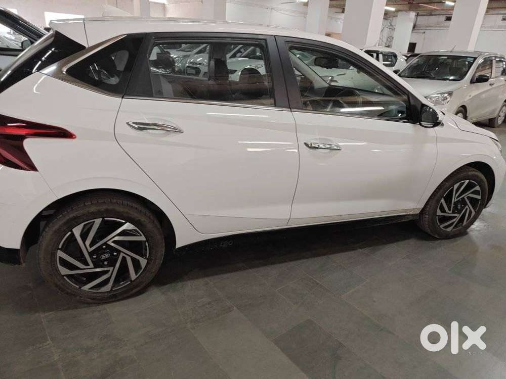 Hyundai New I20 1.2 Asta (o) Mt, 2024, Petrol