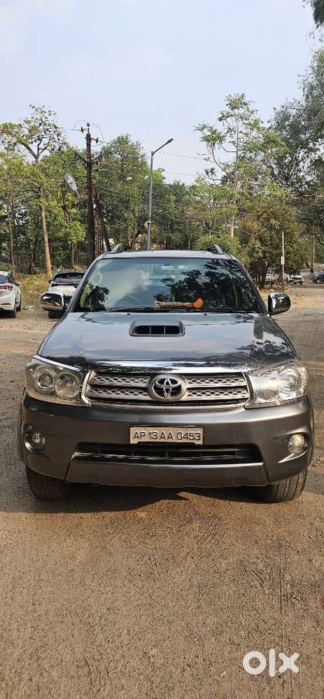 Toyota Fortuner 3.0 4x4 Manual, 2011, Diesel