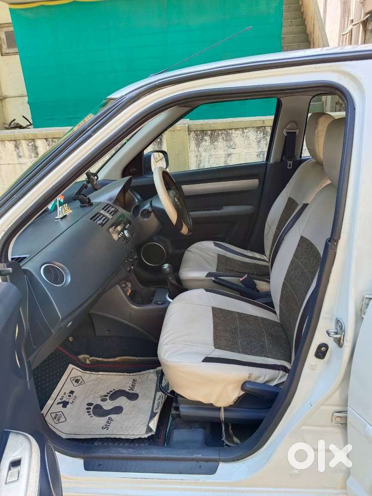 Maruti Swift Desire Vdi 2009 Family Car White Colour