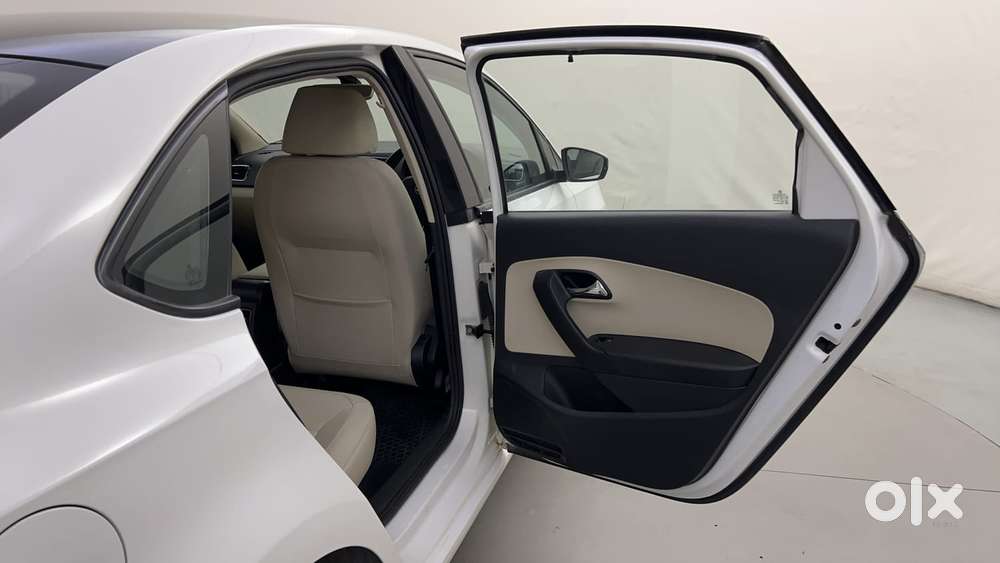 Skoda Rapid 1.6 Mpi At Style, 2017, Petrol
