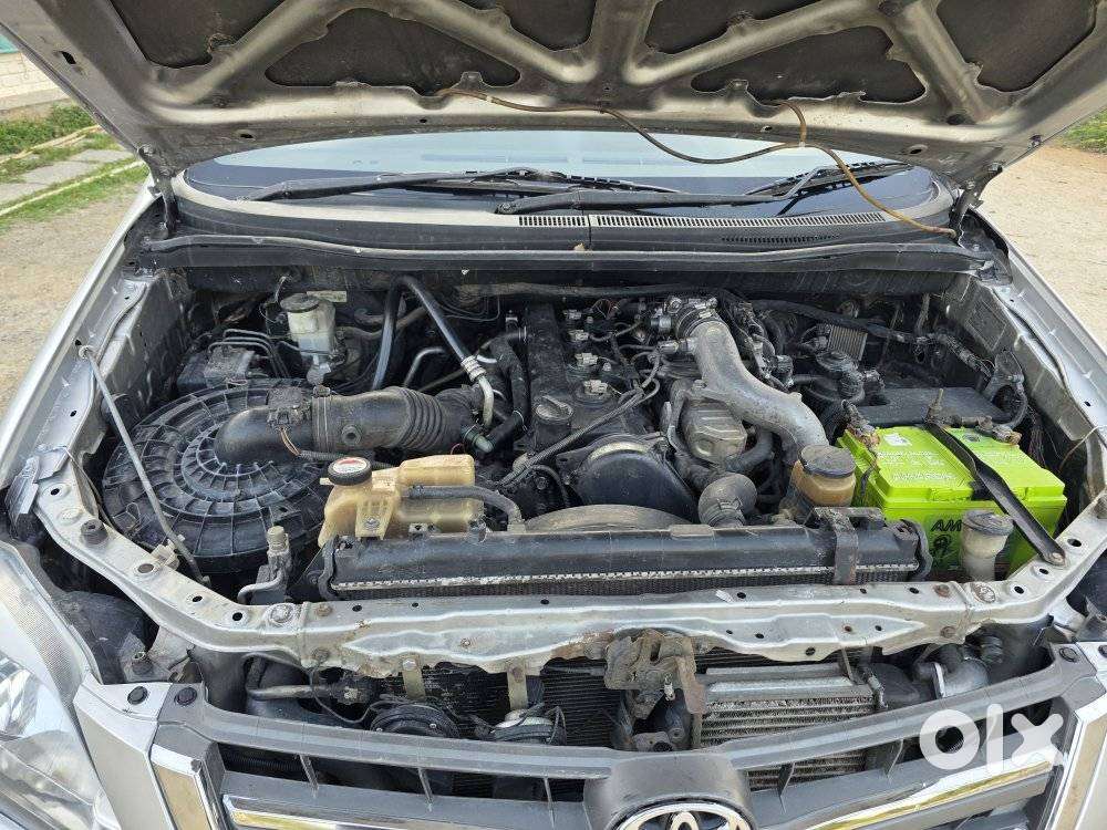 Toyota Innova 2.5 G (diesel) 8 Seater, 2012, Diesel