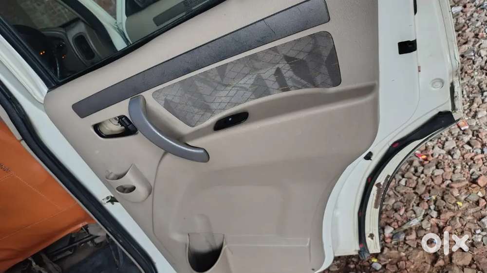 Mahindra Scorpio Vlx 2014