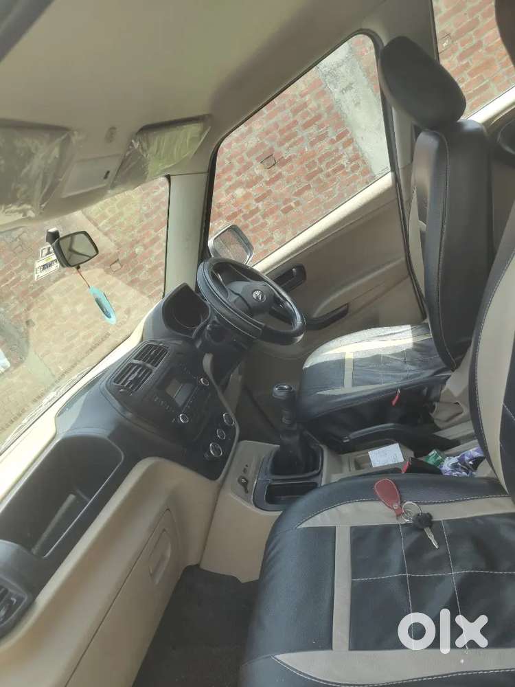 Mahindra Tuv 300 2017model