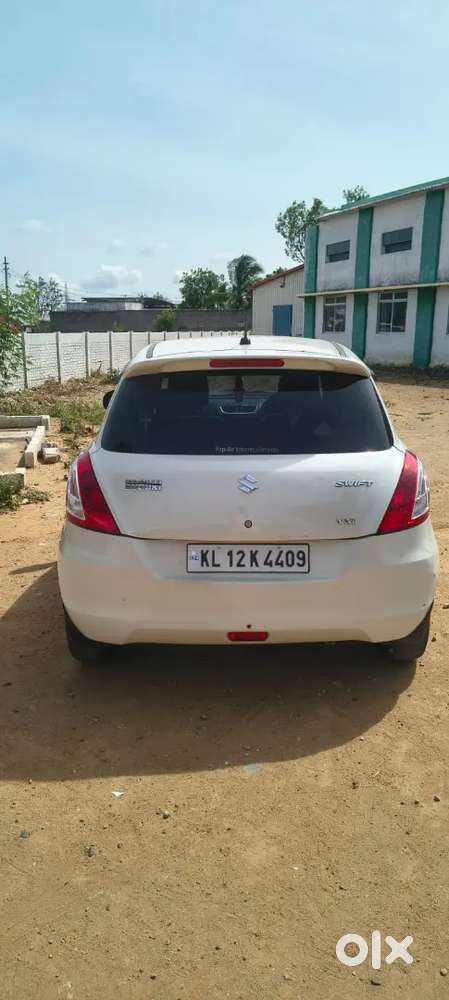 Maruti Suzuki Swift Vxi 2016