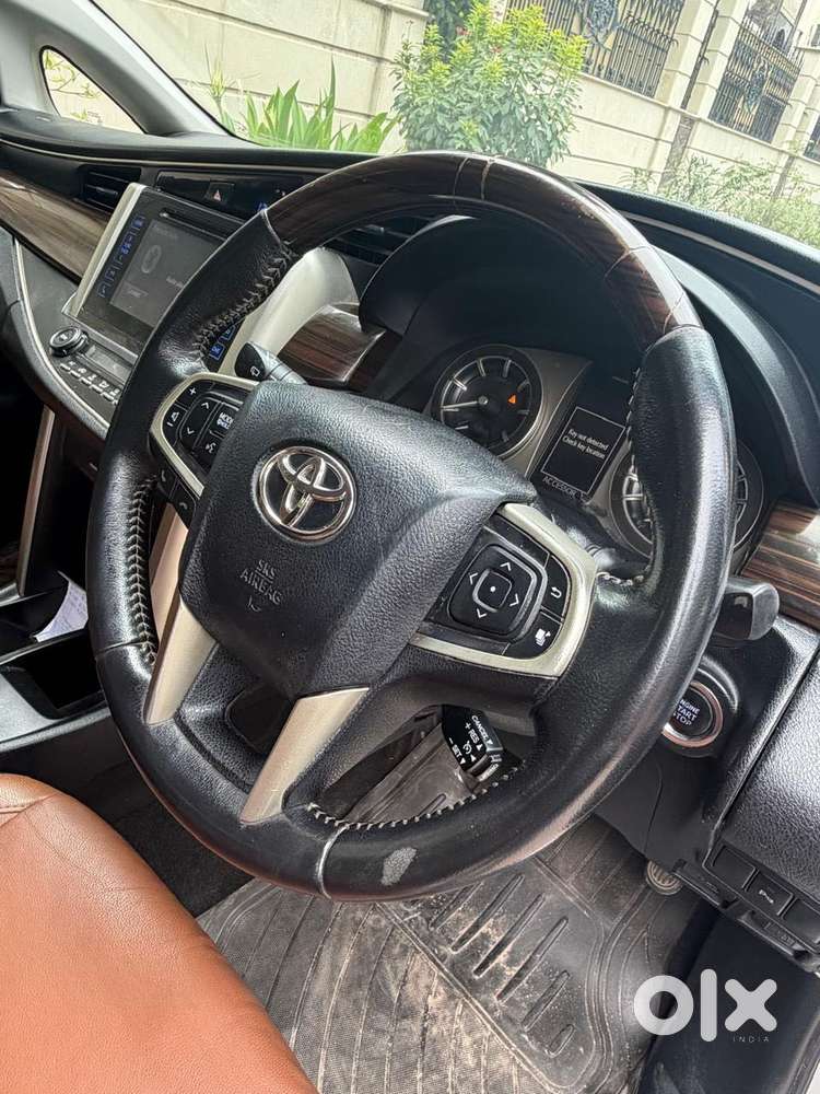 Toyota Innova Crysta 2.8 Zx At, 2017, Diesel