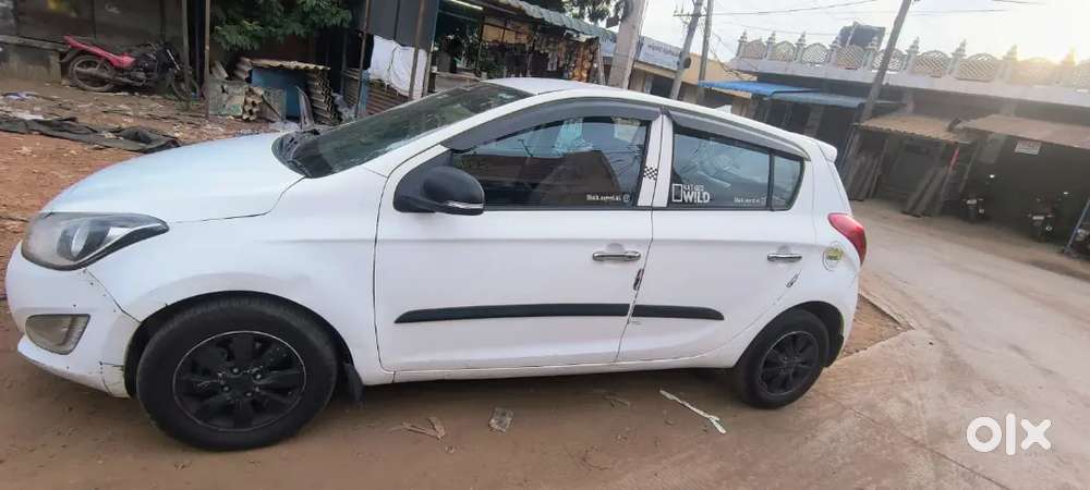 Hyundai I20 2013 Diesel Well Maintained Good Car I'm New Car Buying