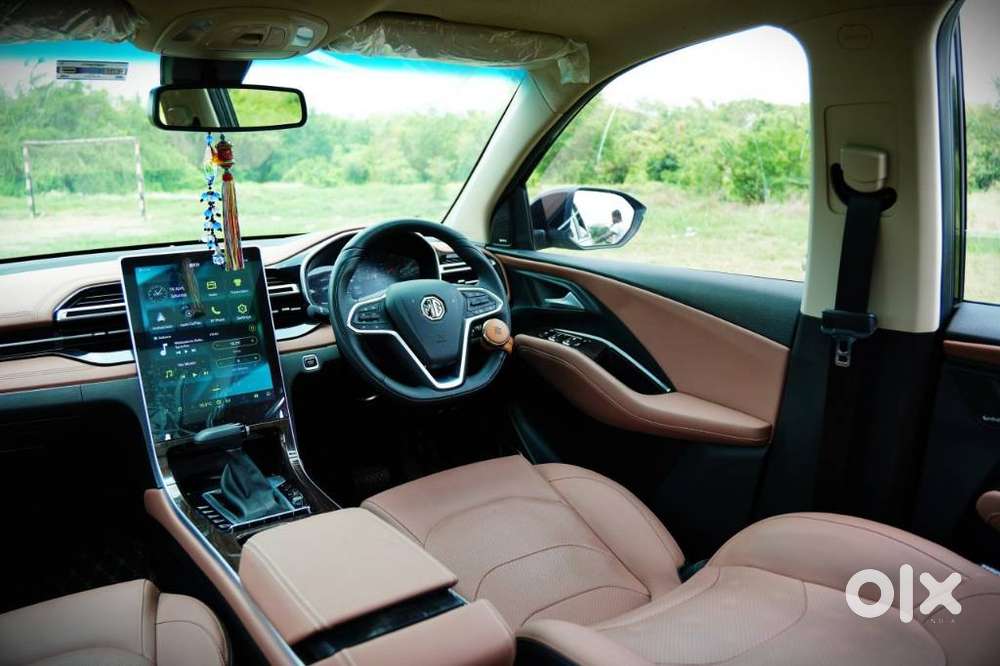 Mg Hector Plus Sharp Pro 1.5 Turbo Petrol 7 Str, 2024, Petrol