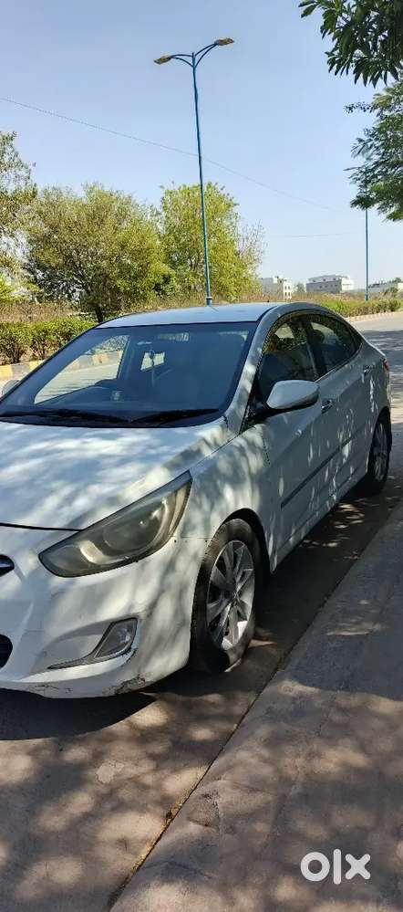 Hyundai Verna 2011 Petrol Well Maintained