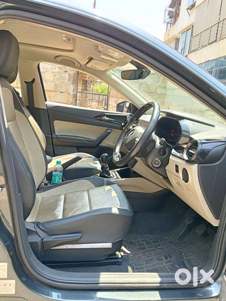 Skoda Slavia Style 1.0l Tsi Mt, 2022, Petrol