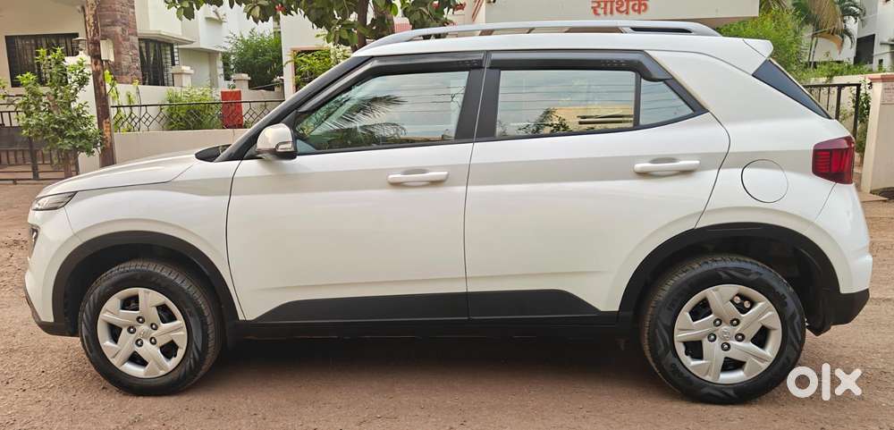 Hyundai Venue 1.2 S Plus, 2021, Petrol