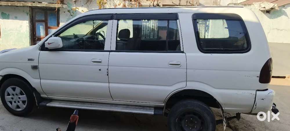 Chevrolet Tavera Neo 2014 Diesel Good Condition