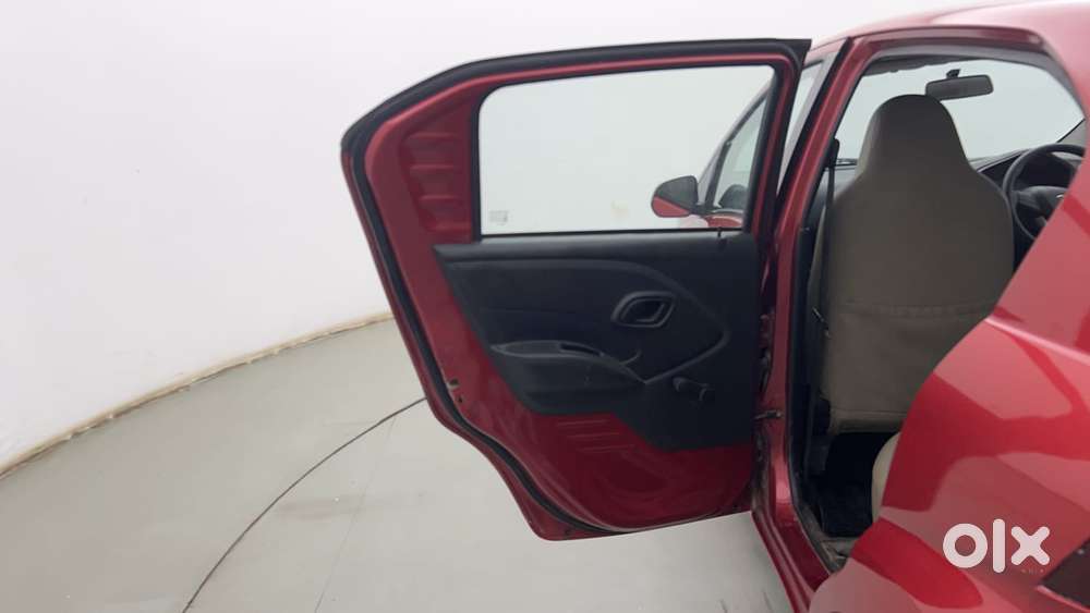Datsun Redigo T Option, 2017, Petrol