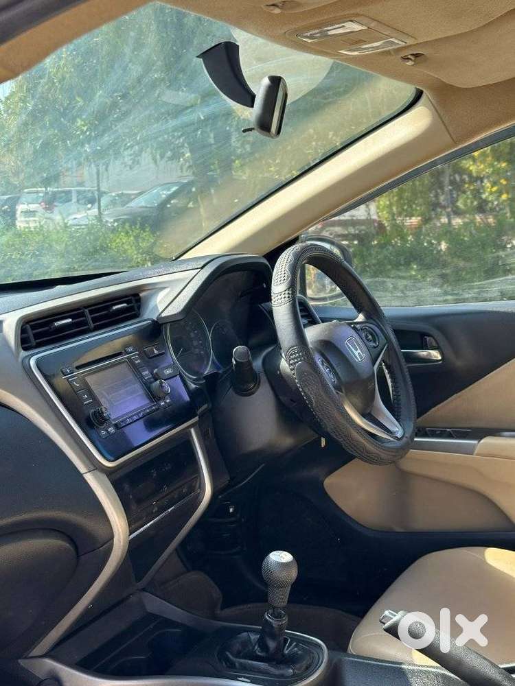 Honda City 1.5 V 5th Gen I-vtec Mt, 2016, Cng & Hybrids