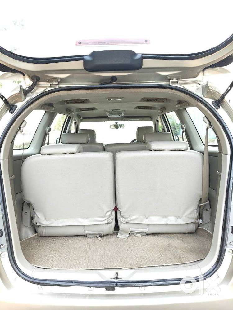 Toyota Innova 2.5 Vx 8 Str Bs-iii, 2010, Diesel
