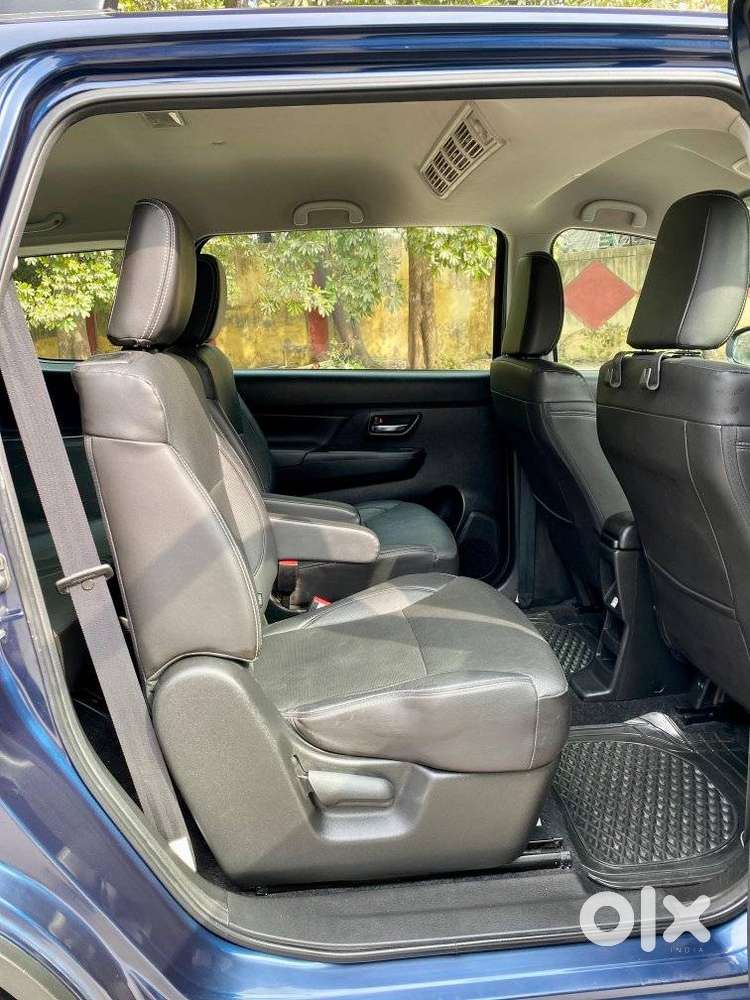 Maruti Suzuki Xl6 Alpha At, 2022, Petrol