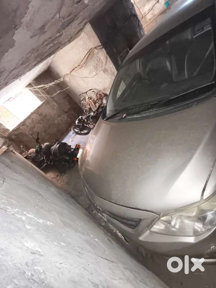 Toyota Corolla Altis 2012 Petrol Well Maintained