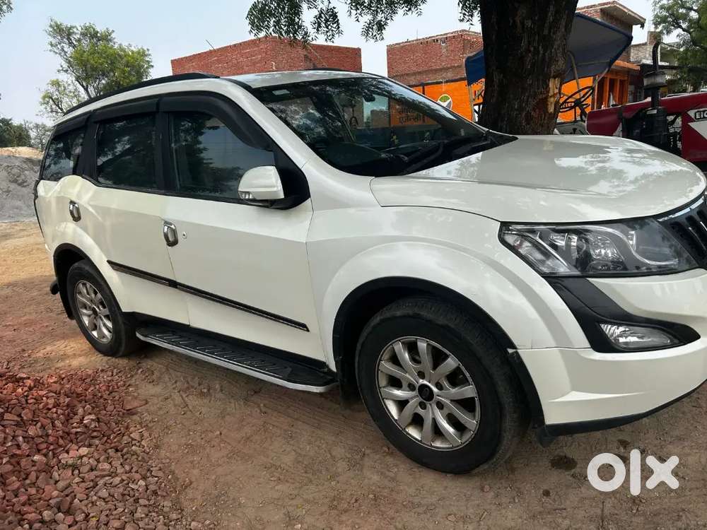 Mahindra Xuv500 2017 Diesel 130000 Km Driven