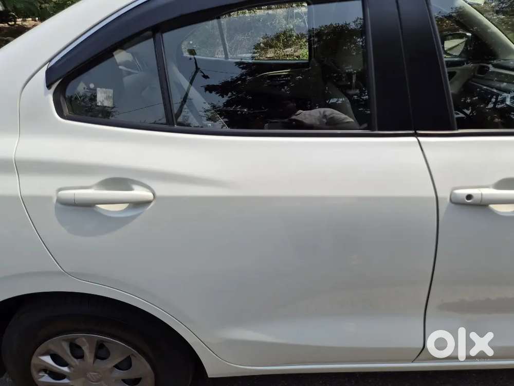 Maruti Suzuki Dzire 2025 Cng & Petrol 22500 Km Driven