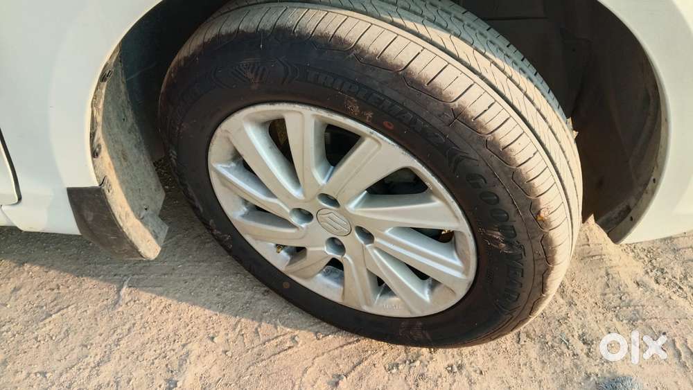 Maruti Suzuki Dzire 2017-2020 Zdi, 2015, Diesel