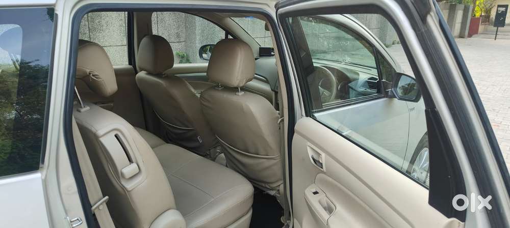 Maruti Suzuki Ertiga Vxi At, 2017, Petrol