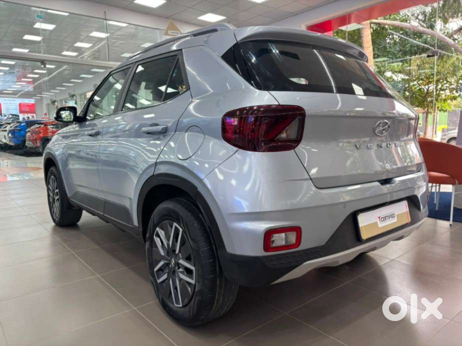 Hyundai Venue S Plus Mt 1.2 Kappa, 2022, Petrol