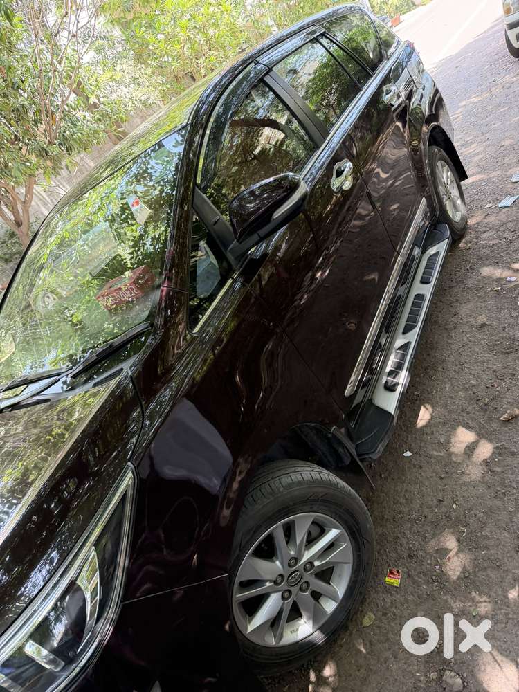 Toyota Innova Crysta 2.4 V 7 Str, 2016, Diesel