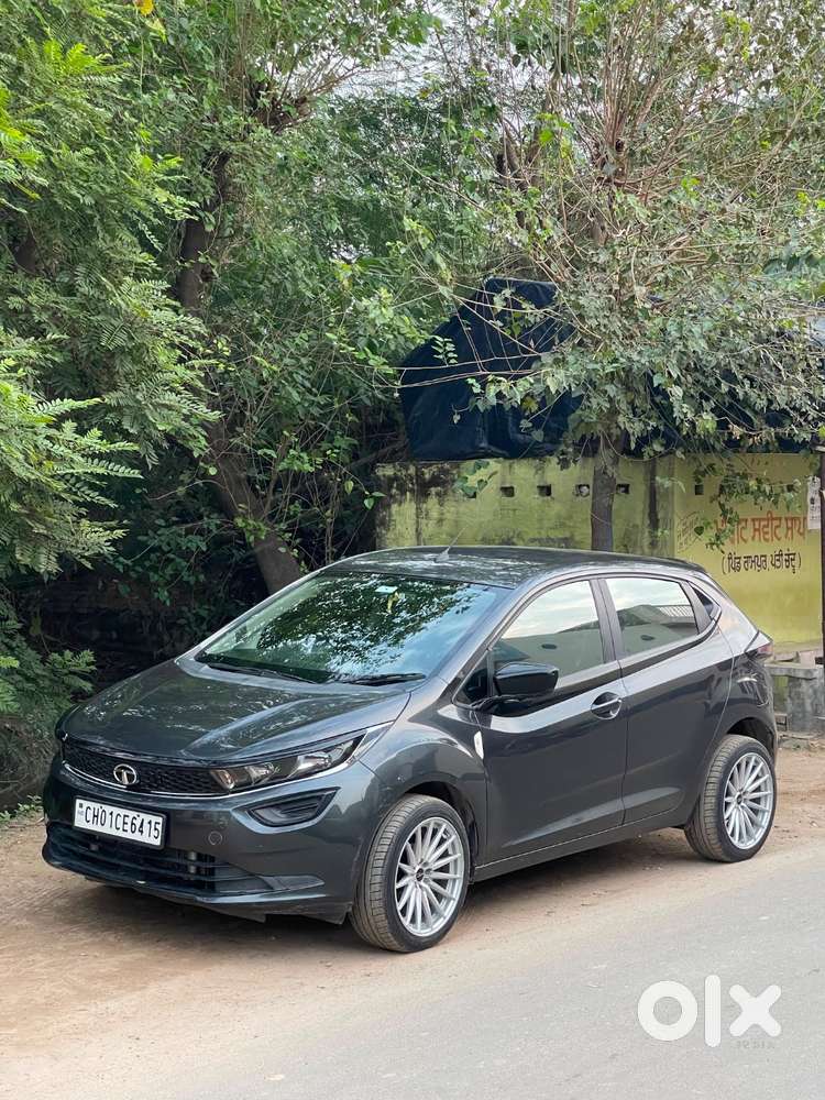 Tata Altroz Xe 2021