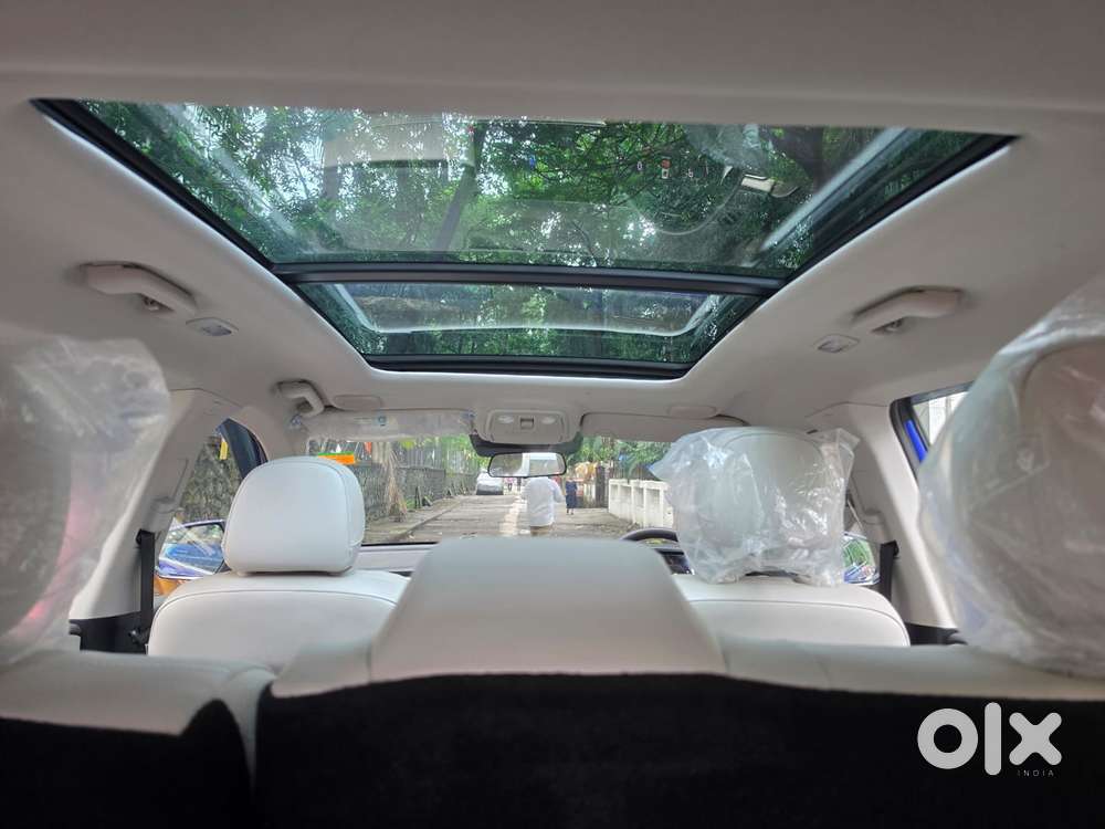 Mahindra Xuv700 2.2 Ax 7 Diesel At Luxury Pack Str, 2025, Diesel