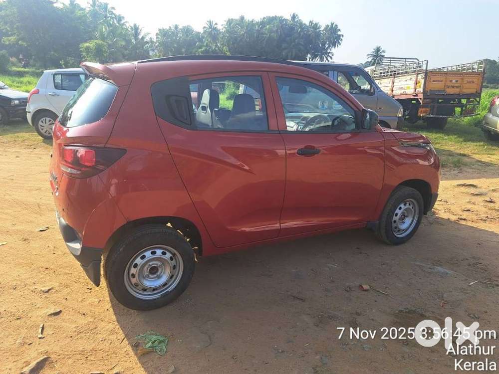Mahindra Kuv 100 G80 K2, 2017, Petrol