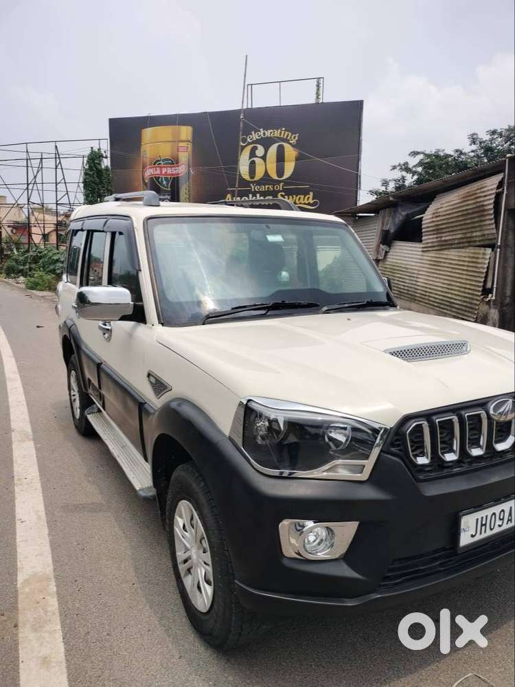 Mahindra Scorpio S3 9 Seater – Good Condition