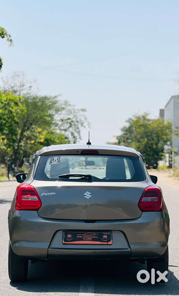 Maruti Suzuki Swift Vvt Zxi, 2018, Petrol