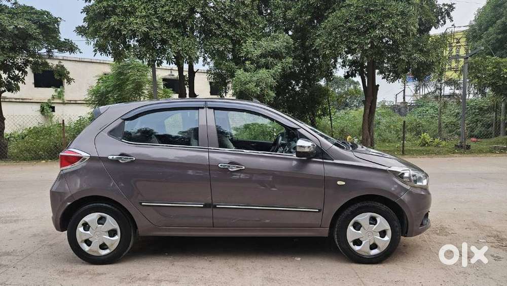 Tata Tiago 1.2 Revotron Xt, 2017, Petrol