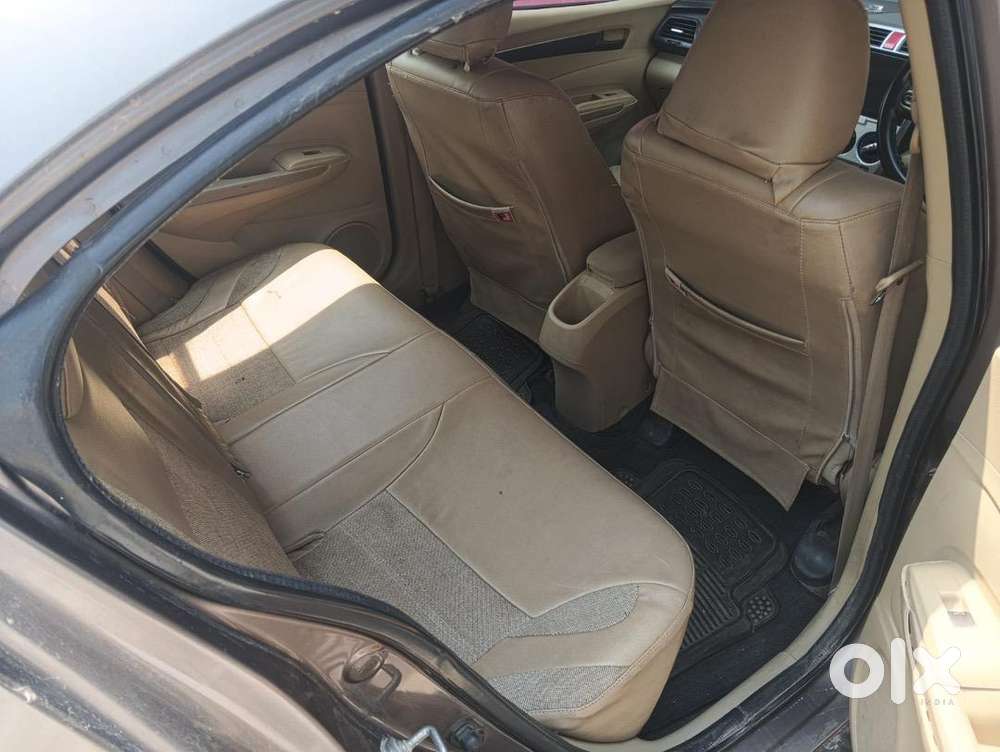 Honda Hybrid Car 2013
