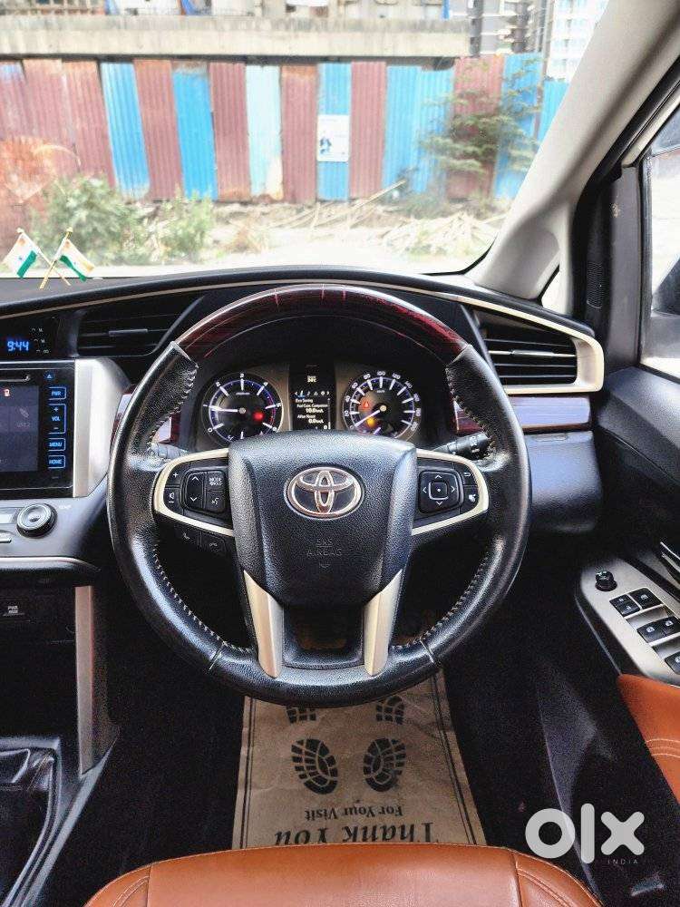 Toyota Innova Crysta 2.4 V, 2017, Diesel